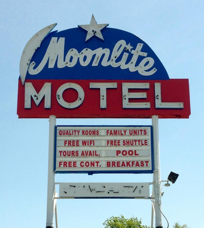 Moonlite Motel Niagara Falls Exterior photo